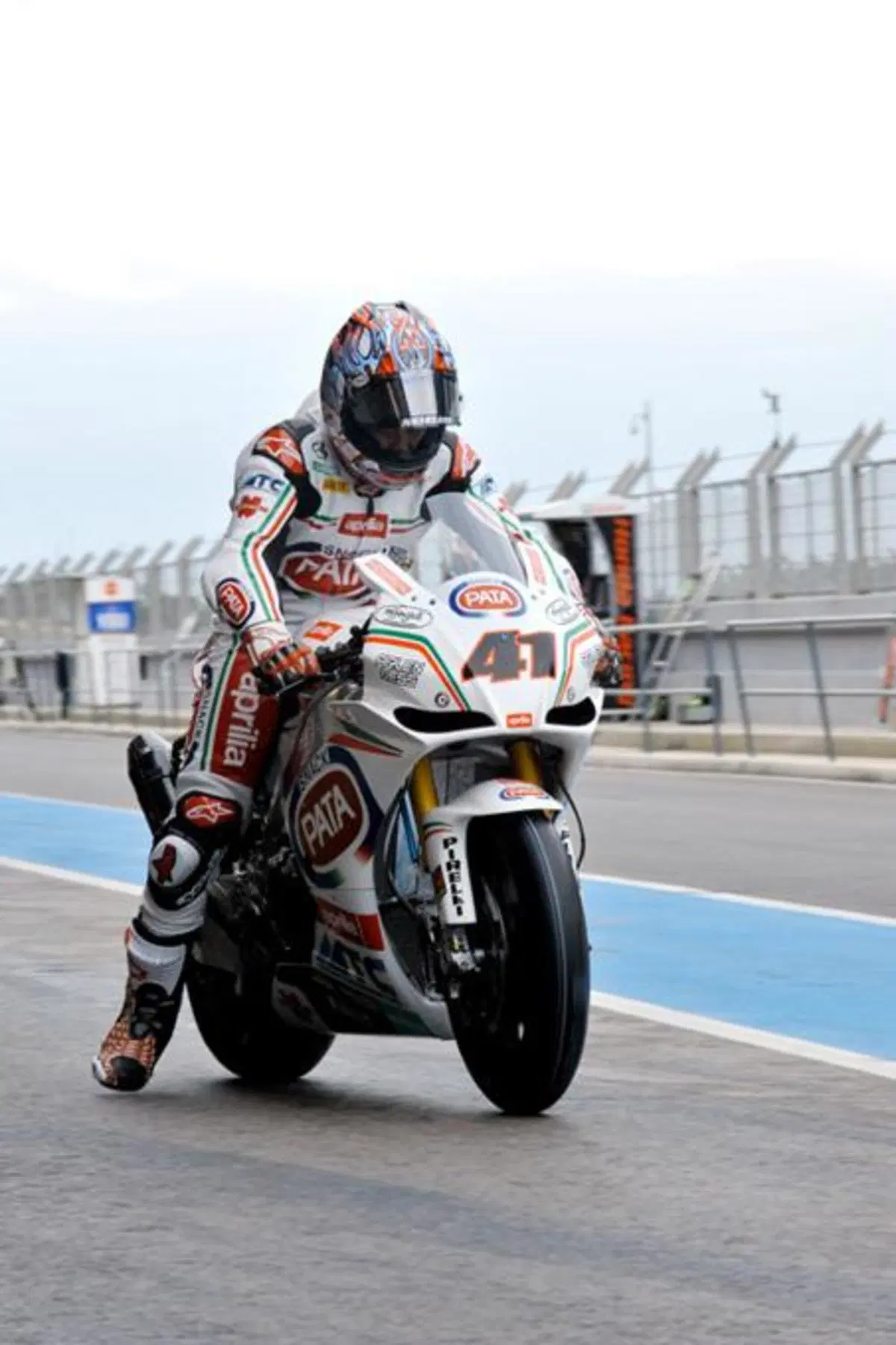 La pioggia rovina l’ultima sessione di prove SBK a Portimao (2)