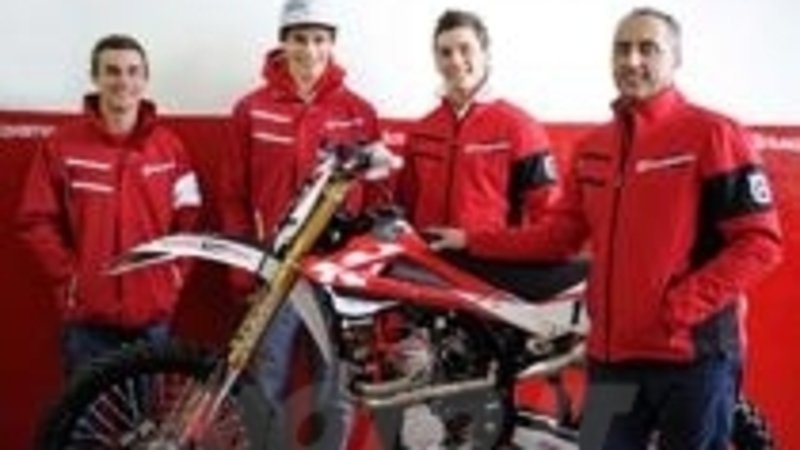 Il Team Husqvarna Ricci Racing &egrave; pronto per la MX2