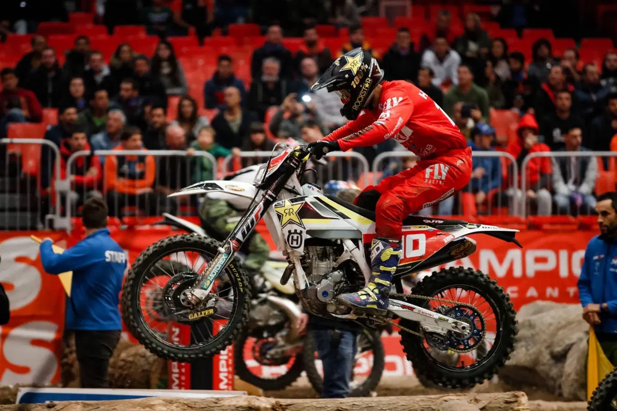 SuperEnduro. La rincorsa di Haaker (Husqvarna) all'iride per immagini (18)