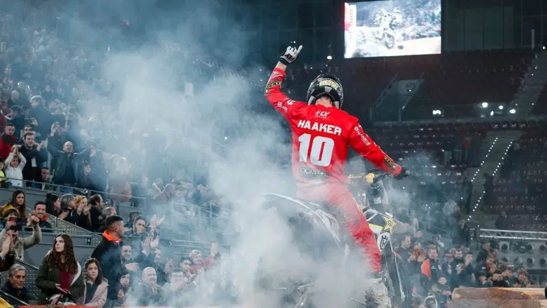 SuperEnduro. La rincorsa all'iride di Haaker per immagini
