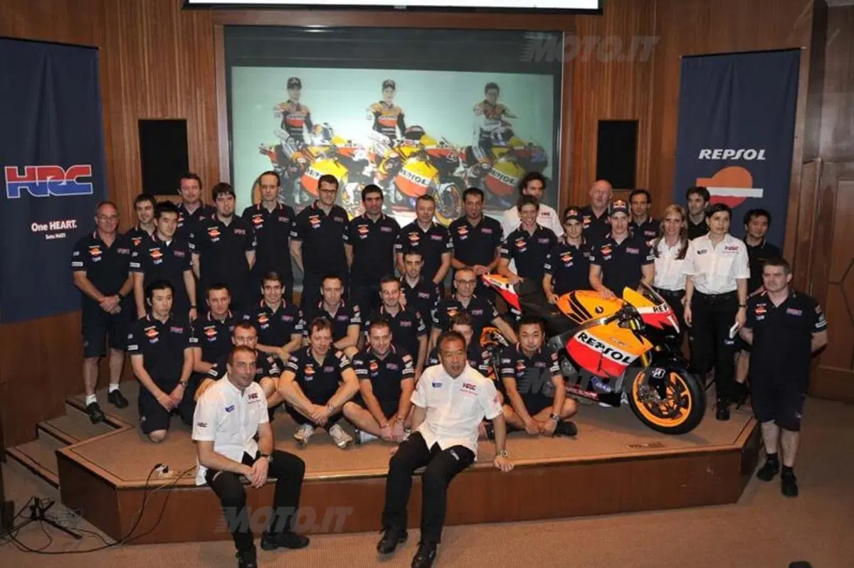 Presentato il Team Honda Repsol (2)