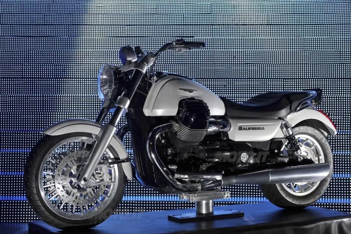 Moto Guzzi:  a sorpresa le nuove California e Scrambler (3)
