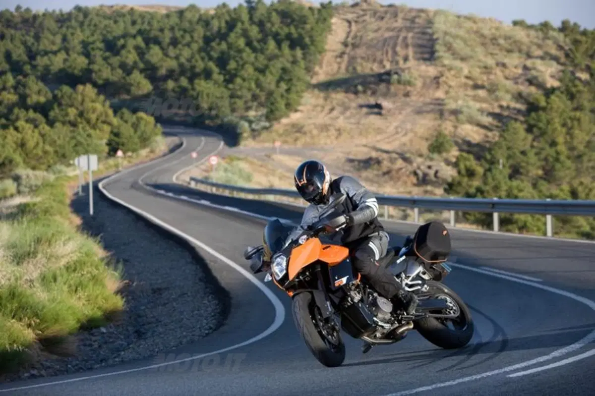 KTM 990 SMT ABS 2011 (10)