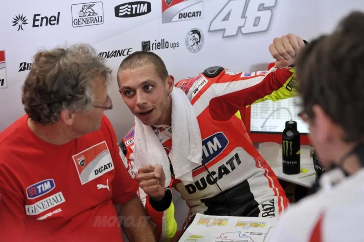 Valentino Rossi sulla Ducati: le prime foto del test di Sepang (5)
