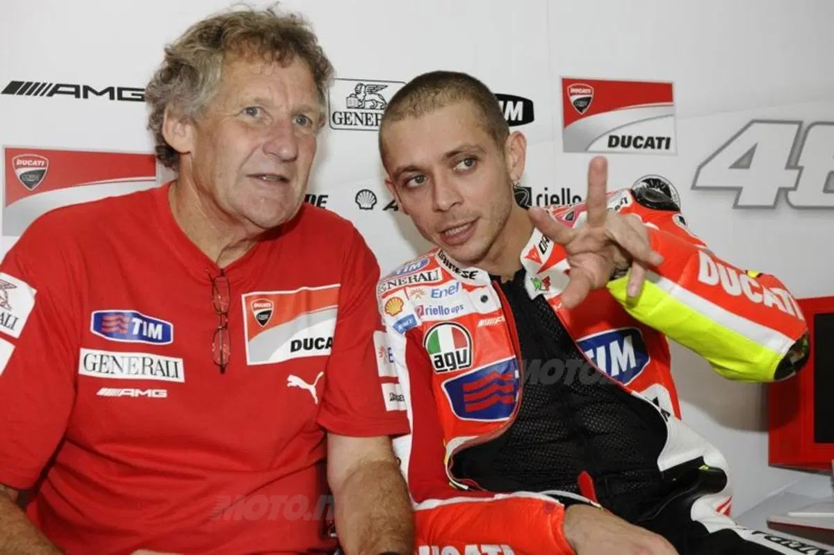 Valentino Rossi sulla Ducati: le prime foto del test di Sepang (11)