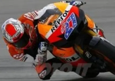 Stoner è il più veloce nei test di Sepang