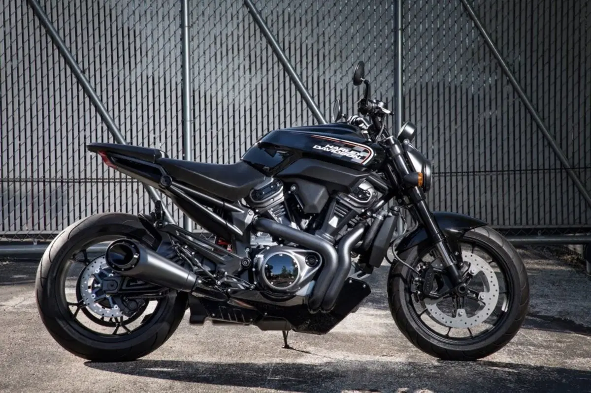 Harley-Davidson: nuovo motore a V di 60° raffreddato a liquido