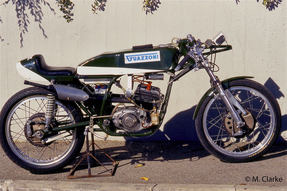 La bellissima 125 da Gran Premio &egrave; scesa in pista una sola volta, nel 1970. Dotata di un disco rotante per ogni lato, aveva le teste con la tipica alettatura a ventaglio