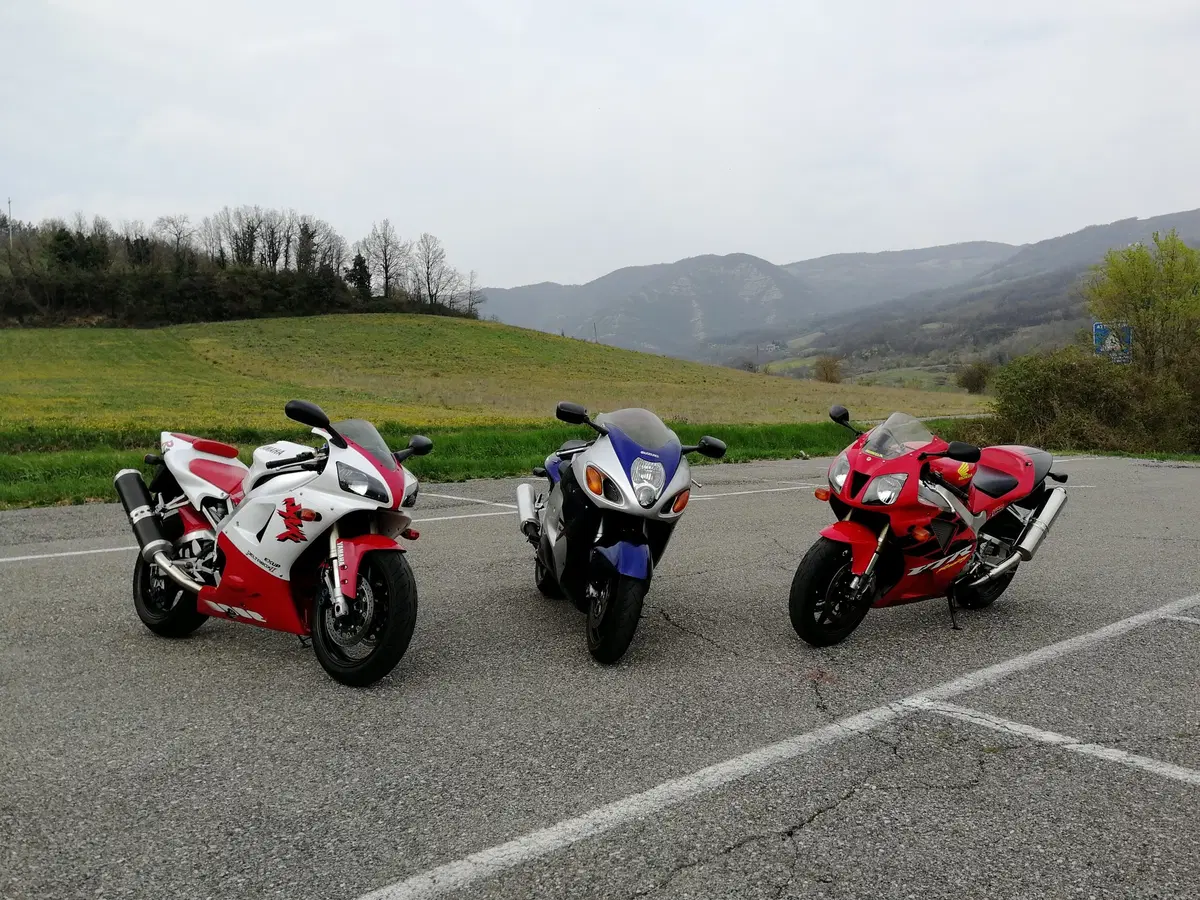 Yamaha R1 1998: test Youngtimer (10)