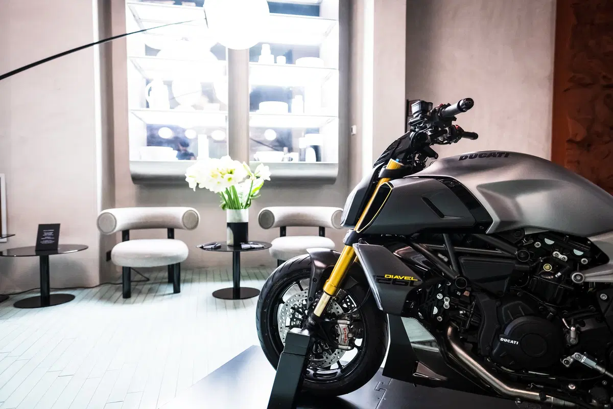 Ducati Diavel 1260 Materico presentato alla Milano Design Week (7)