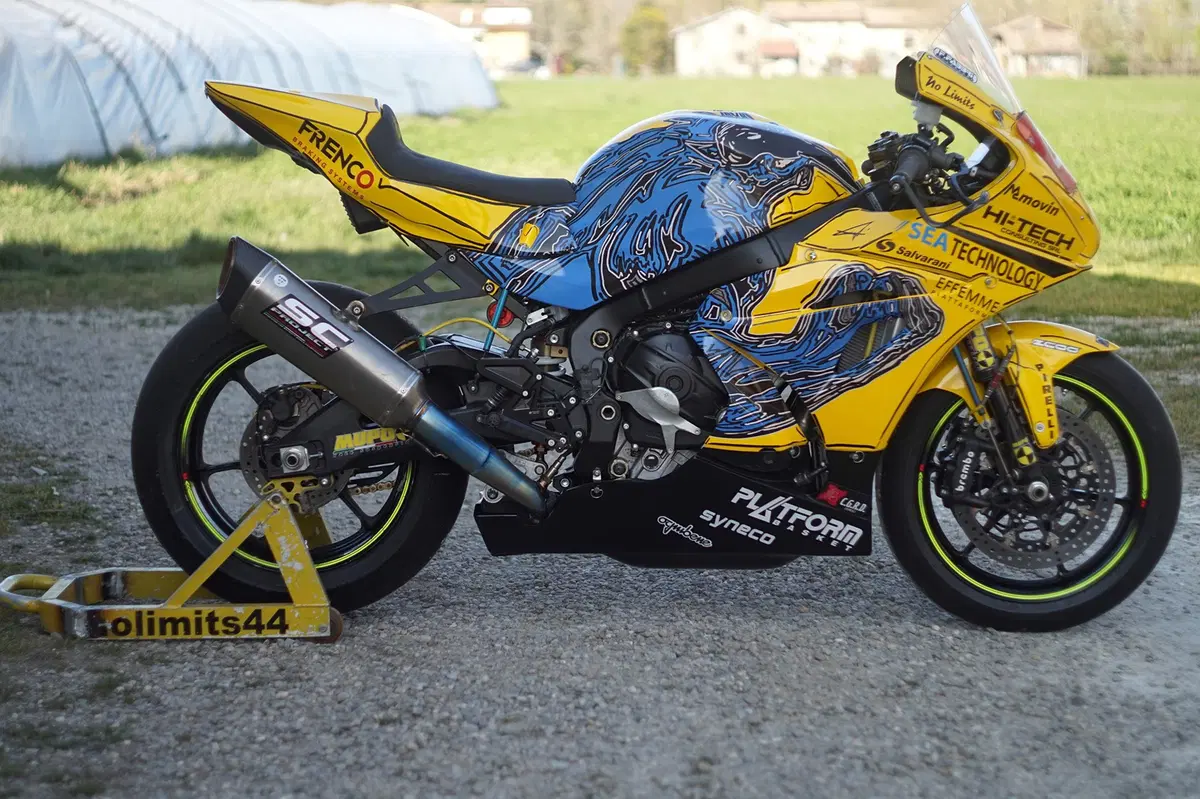 Arte e velocità nella presentazione del team No Limits  (16)