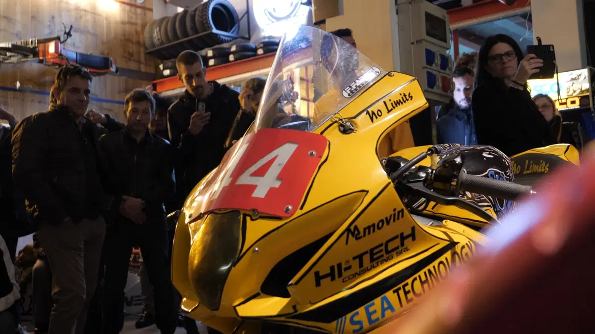 Arte e velocità nella presentazione del team No Limits  (9)