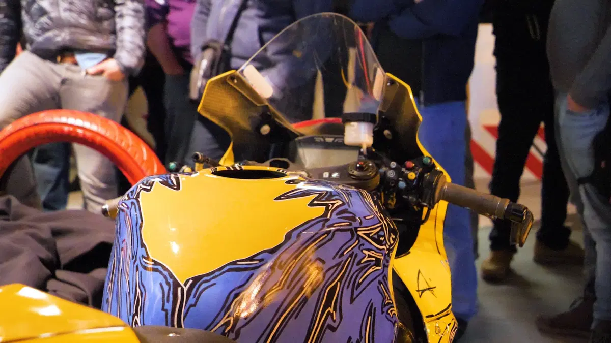 Arte e velocità nella presentazione del team No Limits  (19)
