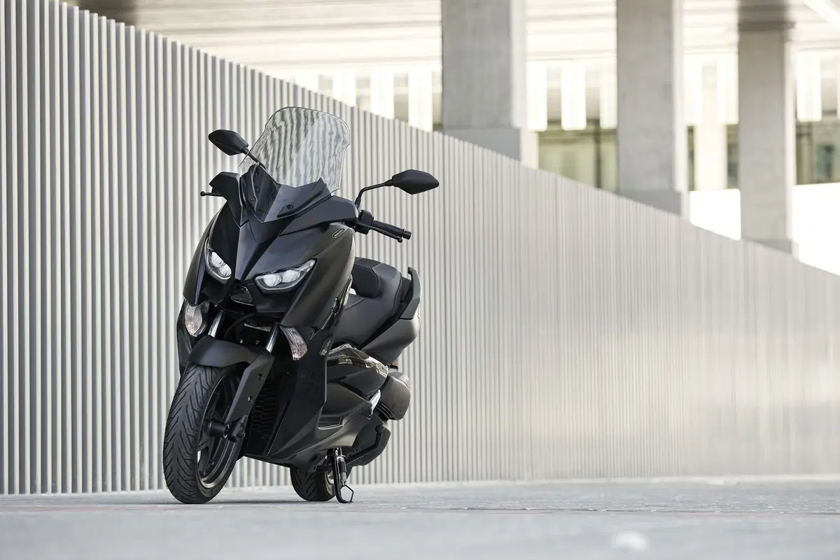 Yamaha XMAX Iron Max, TEST: ancora più stile e comfort (11)