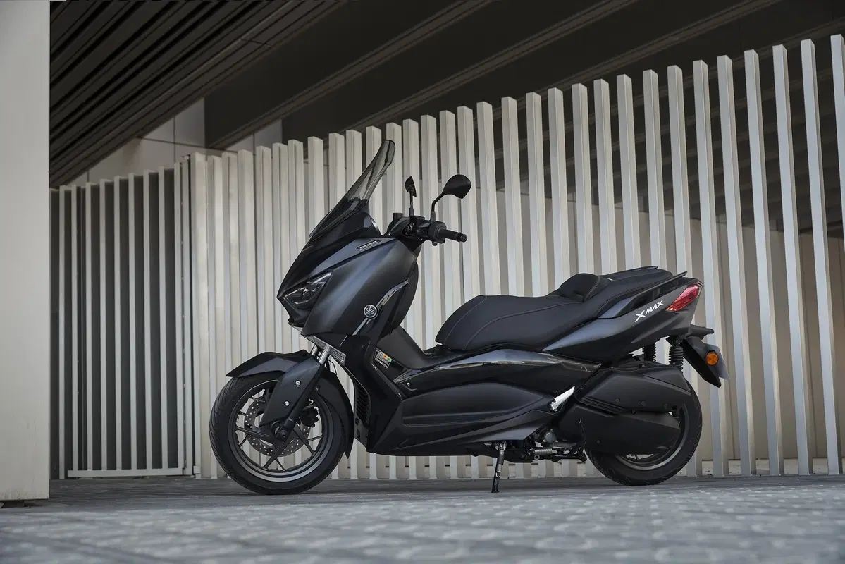 Yamaha XMAX Iron Max, TEST: ancora più stile e comfort (7)