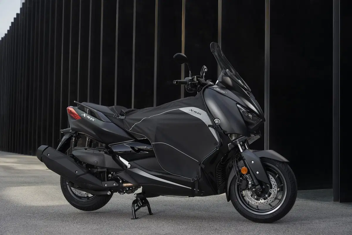 Yamaha XMAX Iron Max, TEST: ancora più stile e comfort (16)