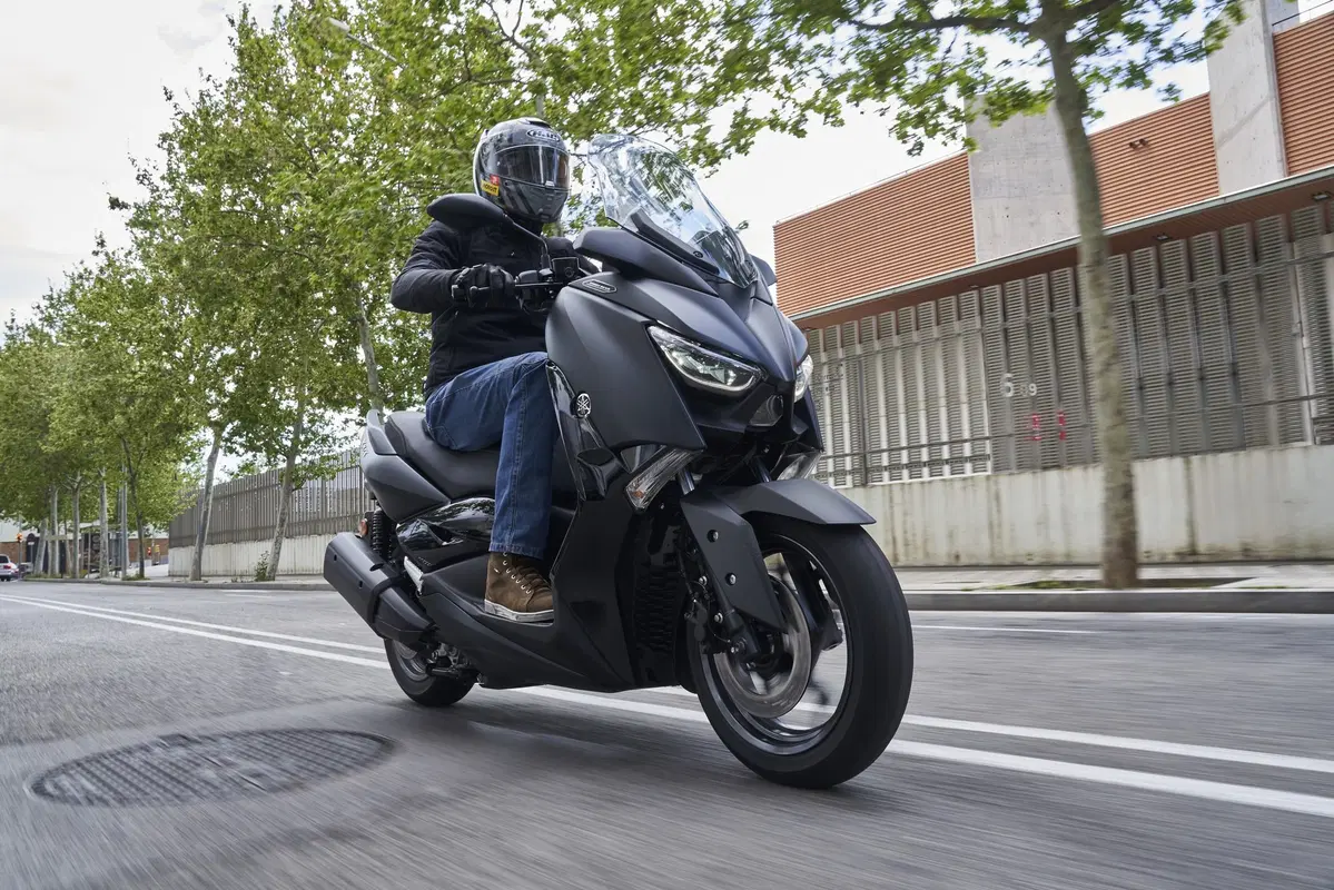 Yamaha XMAX Iron Max, TEST: ancora più stile e comfort (19)