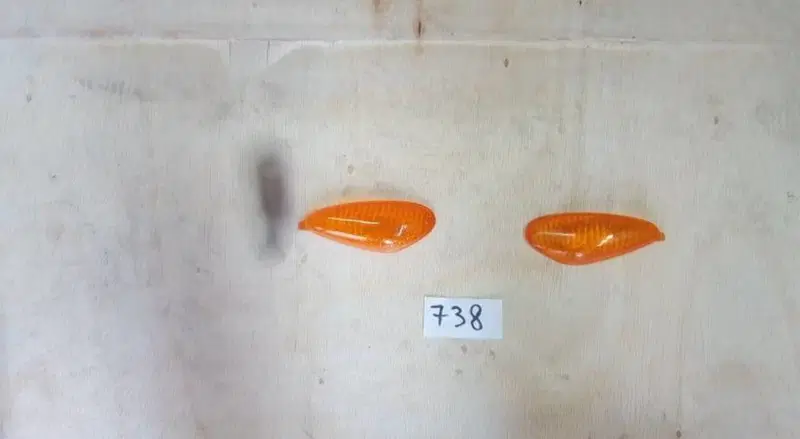 PLASTICHE FRECCE POST. NRG 50 MC2 Piaggio