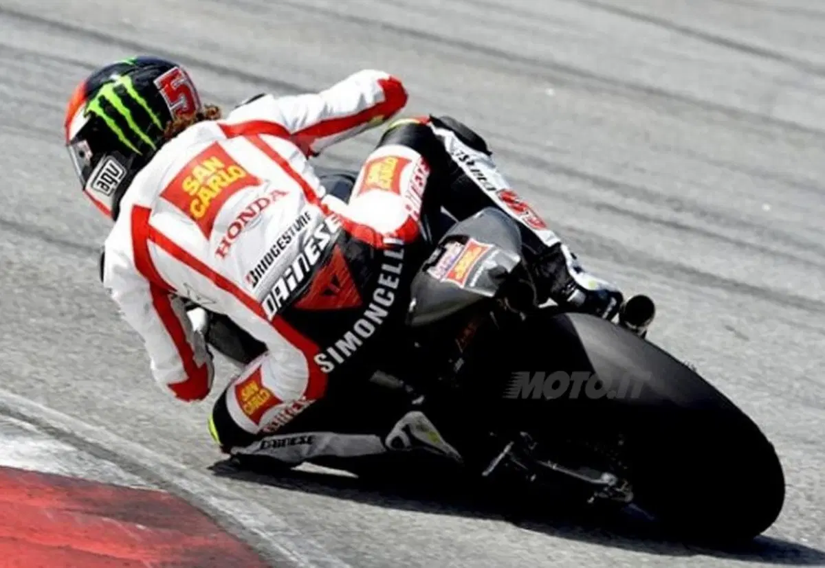 Valentino Rossi: "Sarà difficile vincere in Qatar, ma sono ottimista" (18)