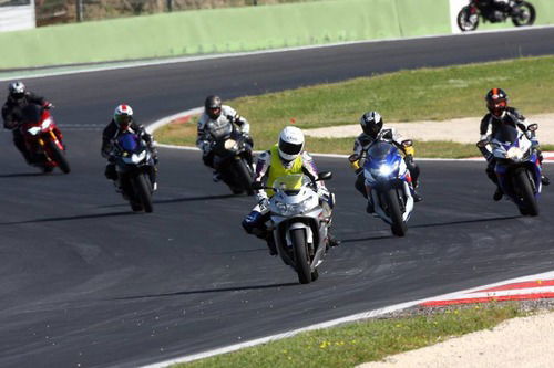 Guida e Impara Riders Academy: scuola in pista