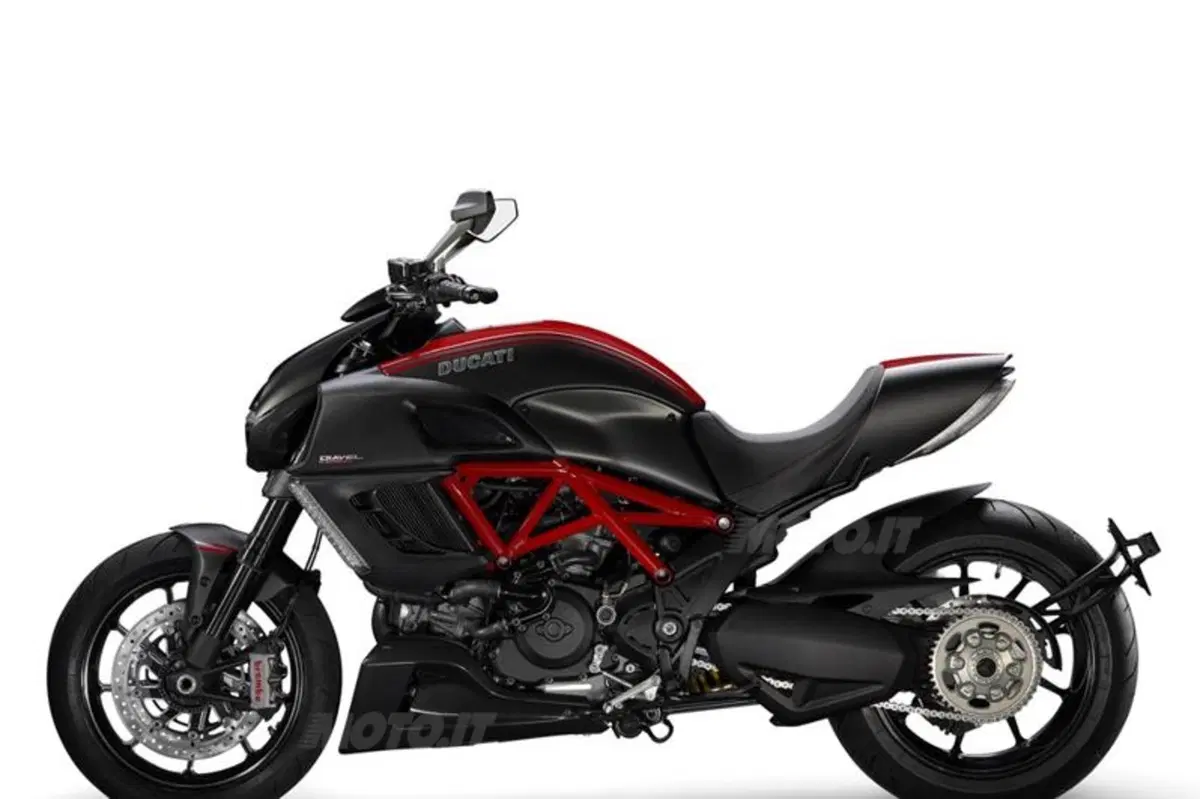 Ducati Diavel  (14)