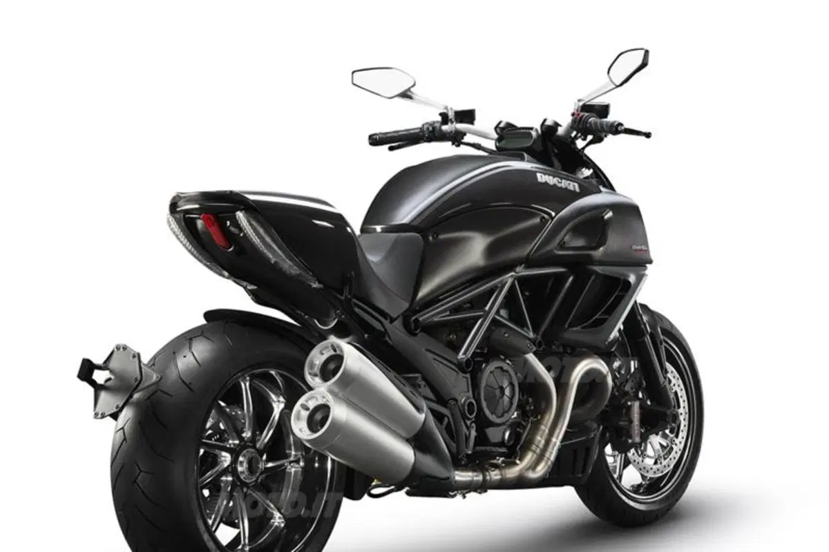 Ducati Diavel  (16)