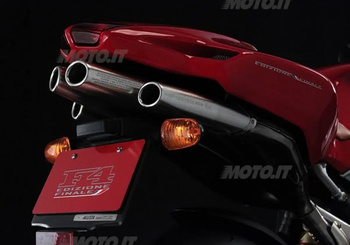 MV Agusta F4 1078 RR 312 Edizione Finale (9)