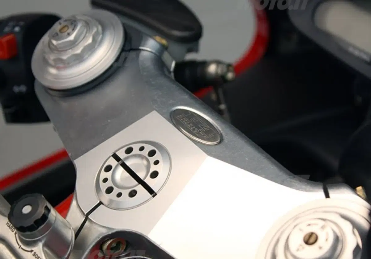 MV Agusta F4 1078 RR 312 Edizione Finale (16)