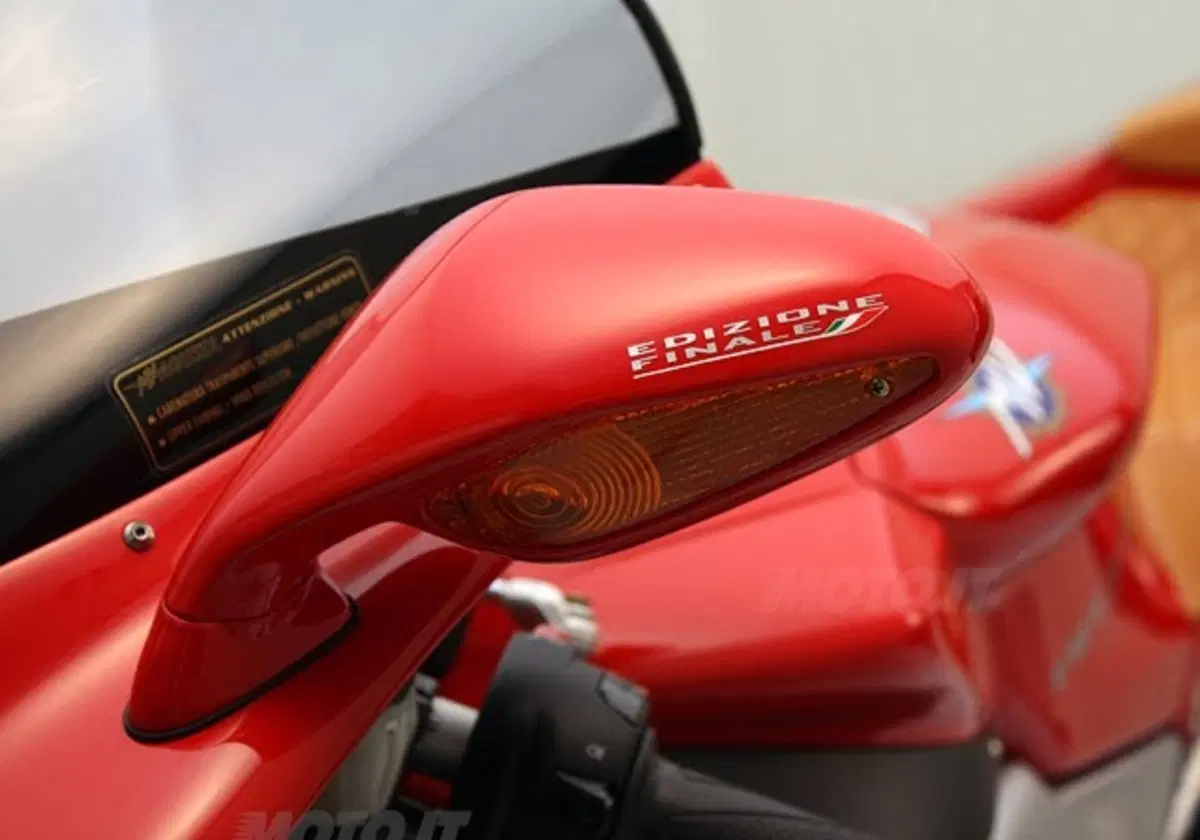 MV Agusta F4 1078 RR 312 Edizione Finale (20)