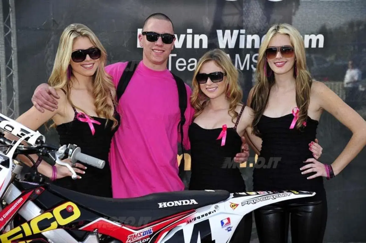 Le Girls più belle del Supercross di Anaheim II (38)