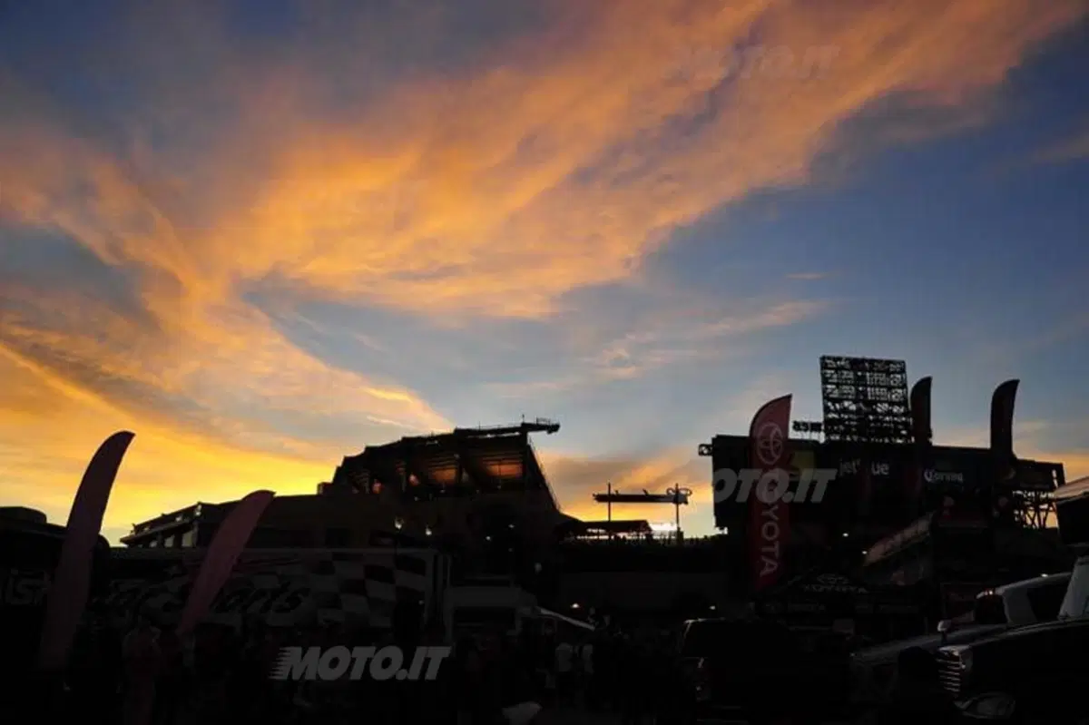 Le Girls più belle del Supercross di Anaheim II (45)