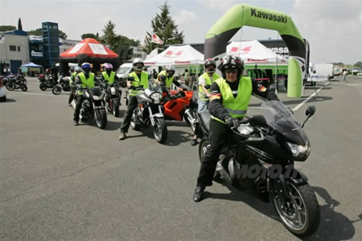 Prova su strada la gamma Kawasaki (5)