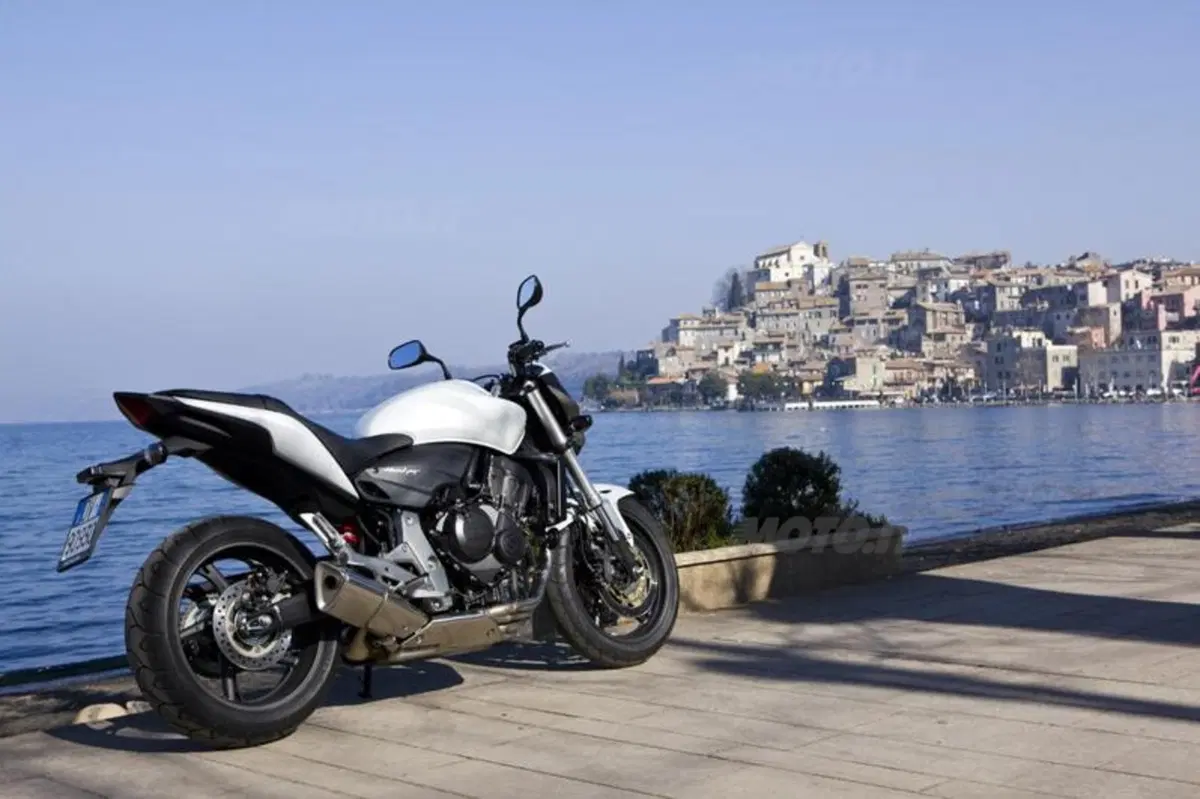 Honda Hornet 600   (27)