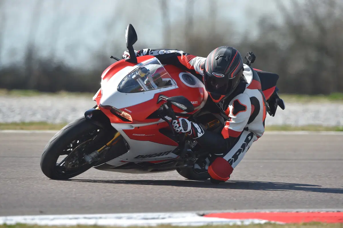 Ducati Panigale 959 Corse vs MV Agusta F3 800 RC. Medie per scelta (2)