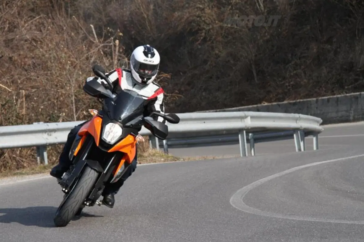 KTM 990 SMT  ABS  (11)