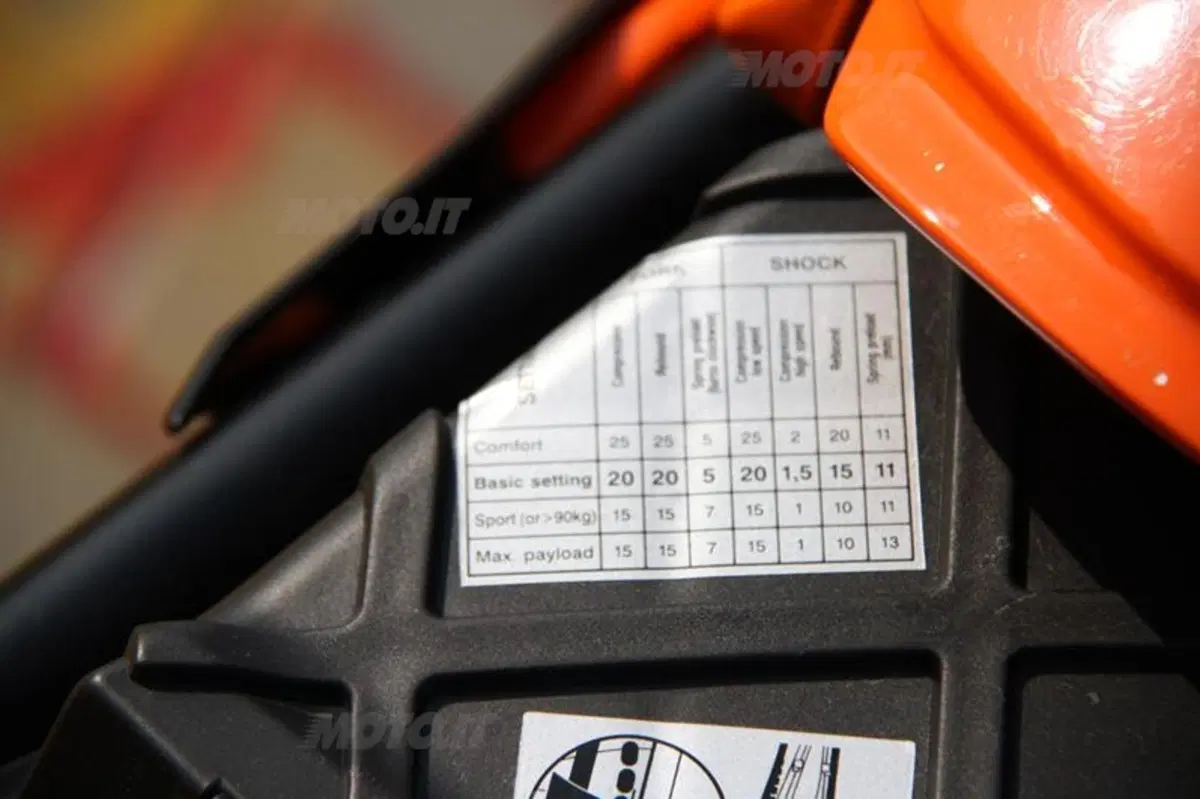 KTM 990 SMT  ABS  (34)