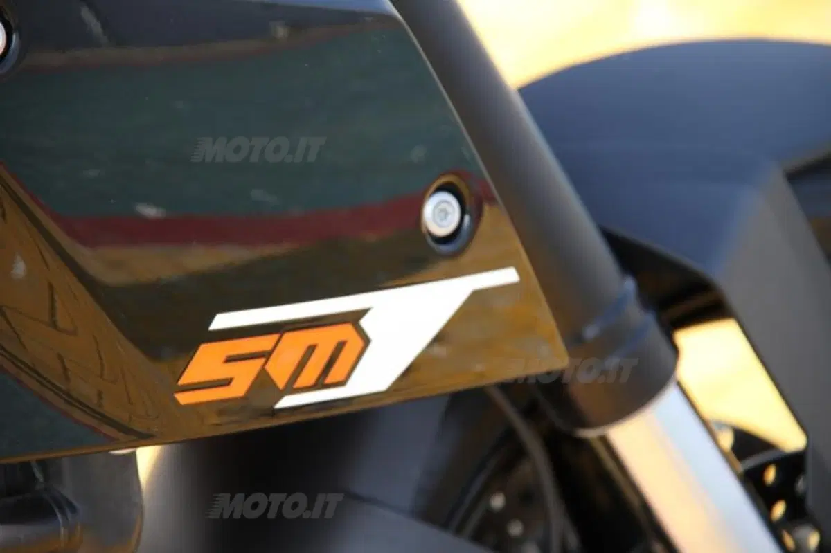 KTM 990 SMT  ABS  (35)
