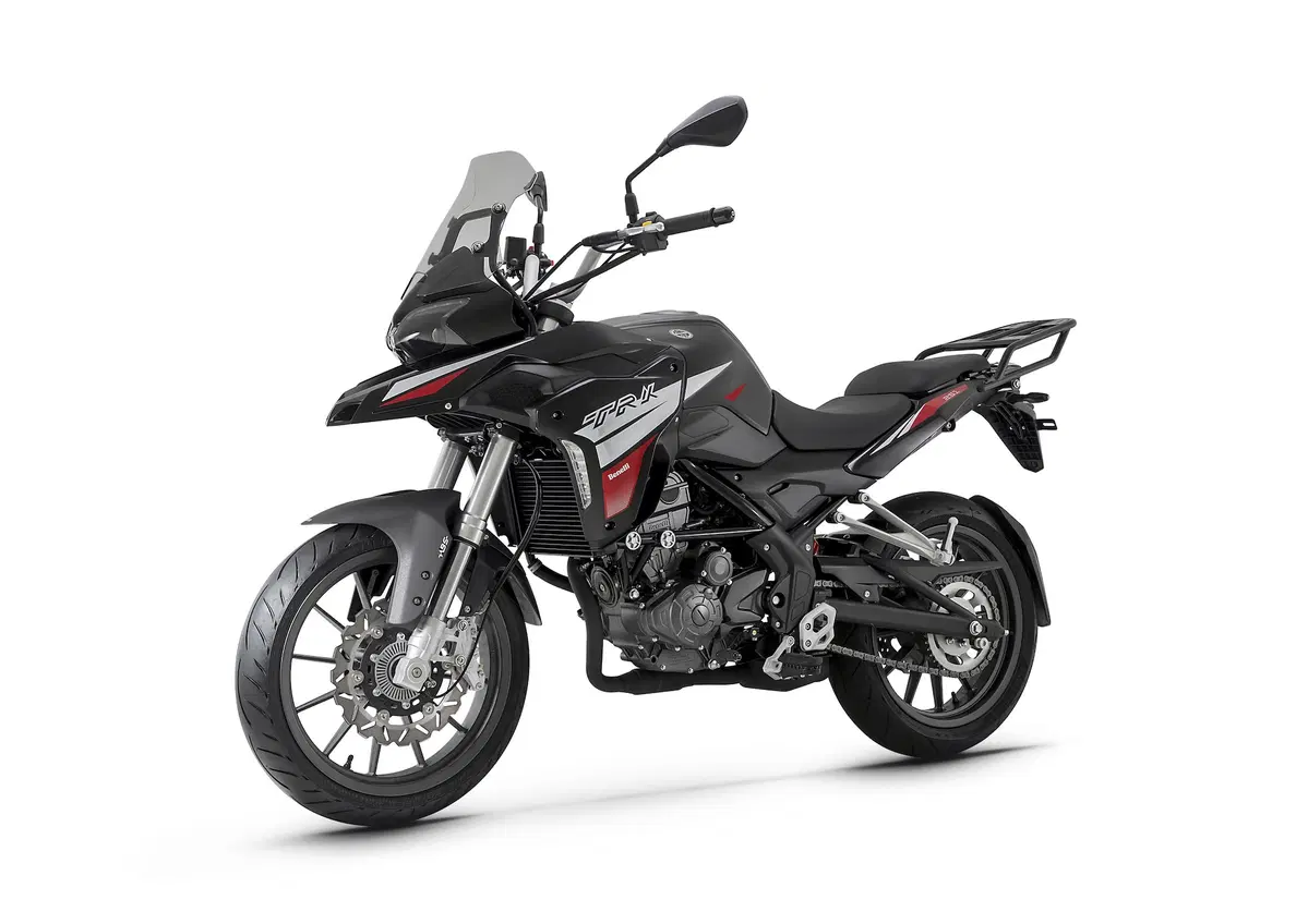 Benelli TRK 251: ecco il prezzo (9)