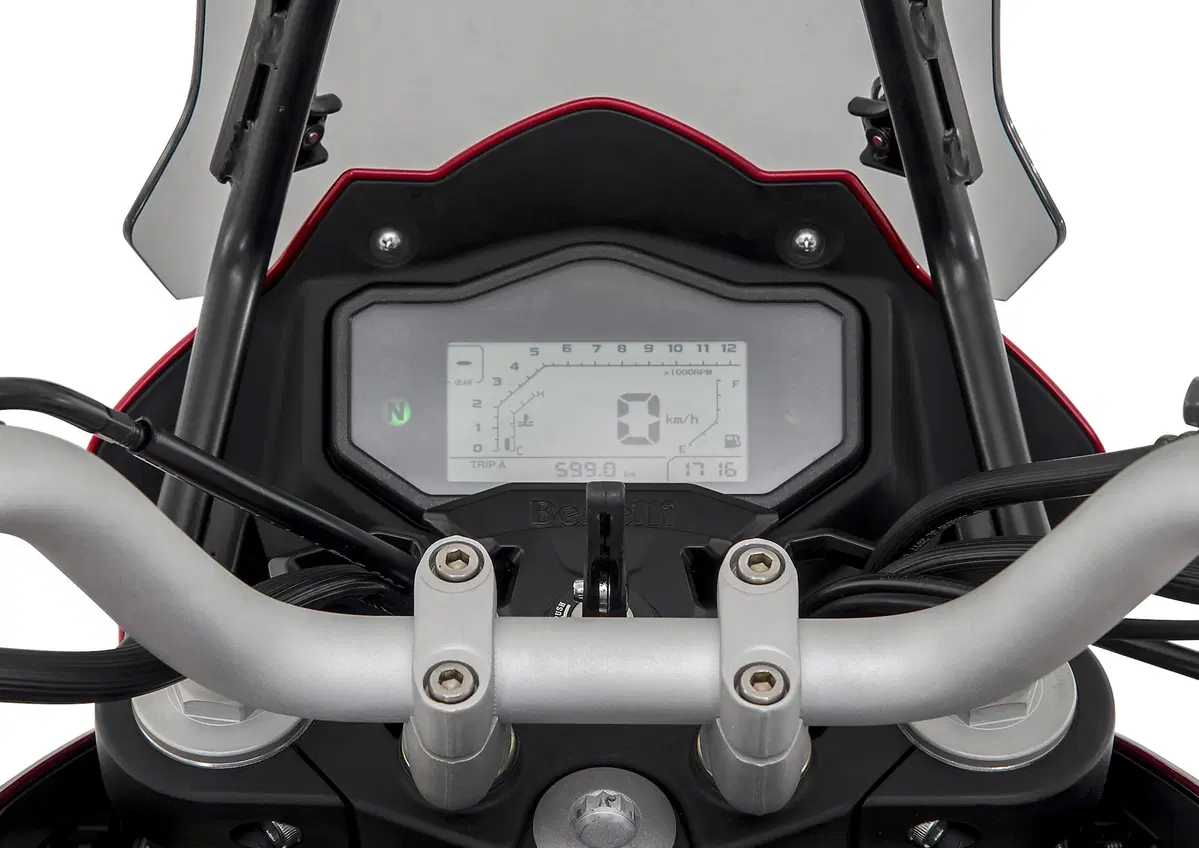 Benelli TRK 251: ecco il prezzo (11)