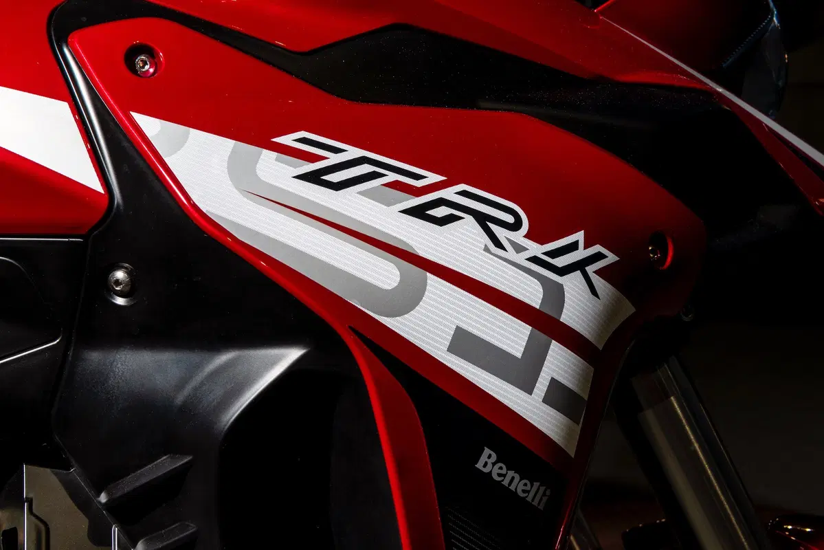 Benelli TRK 251: ecco il prezzo (9)