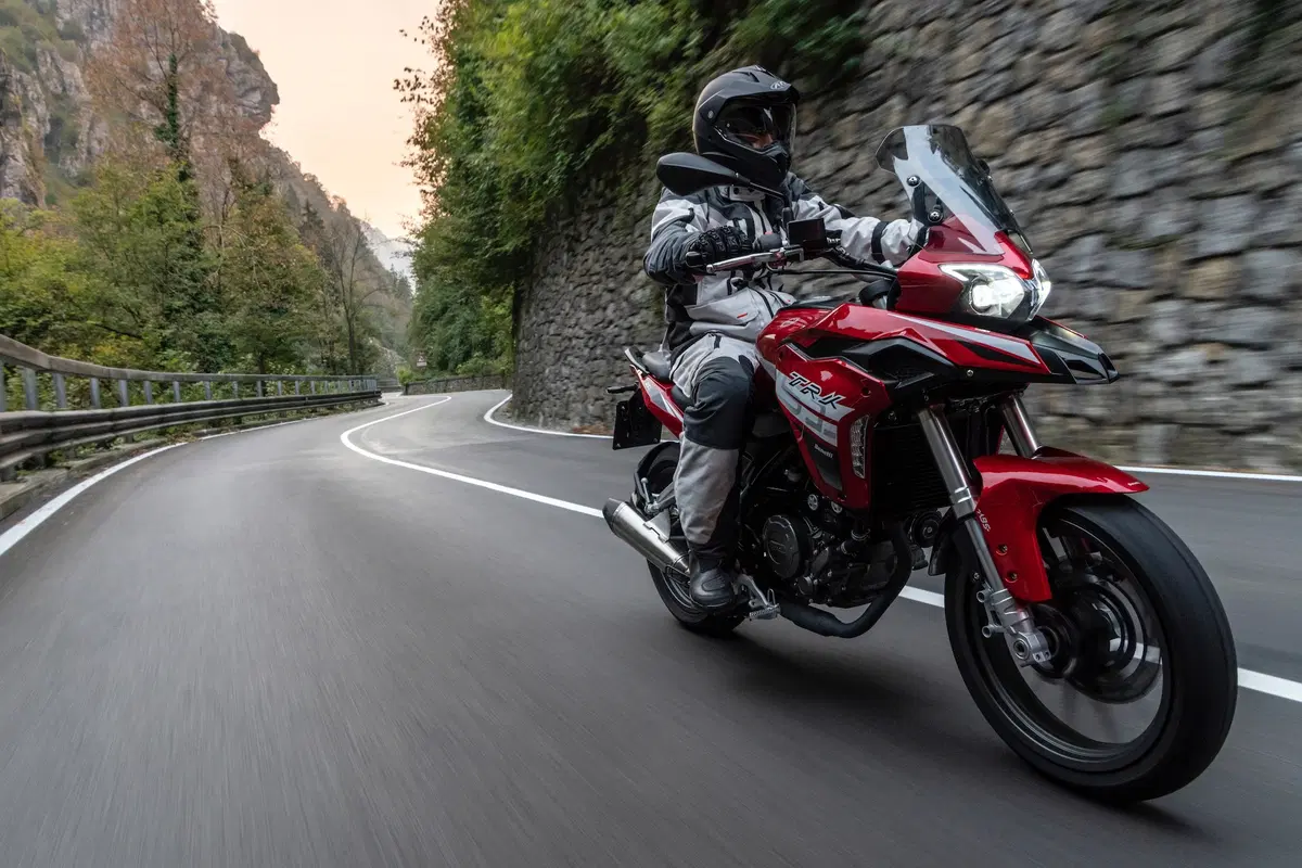Benelli TRK 251: ecco il prezzo