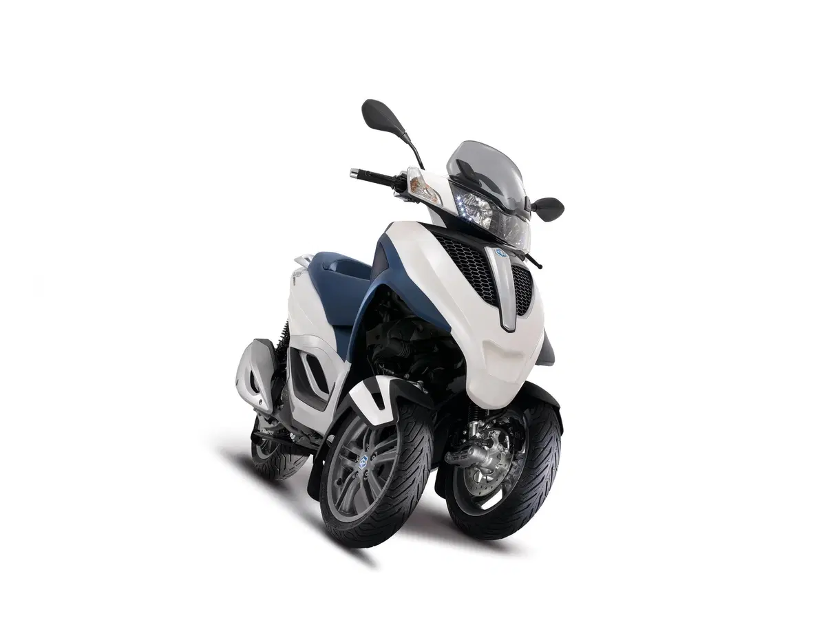 Piaggio. Arriva l'MP3 Yourban