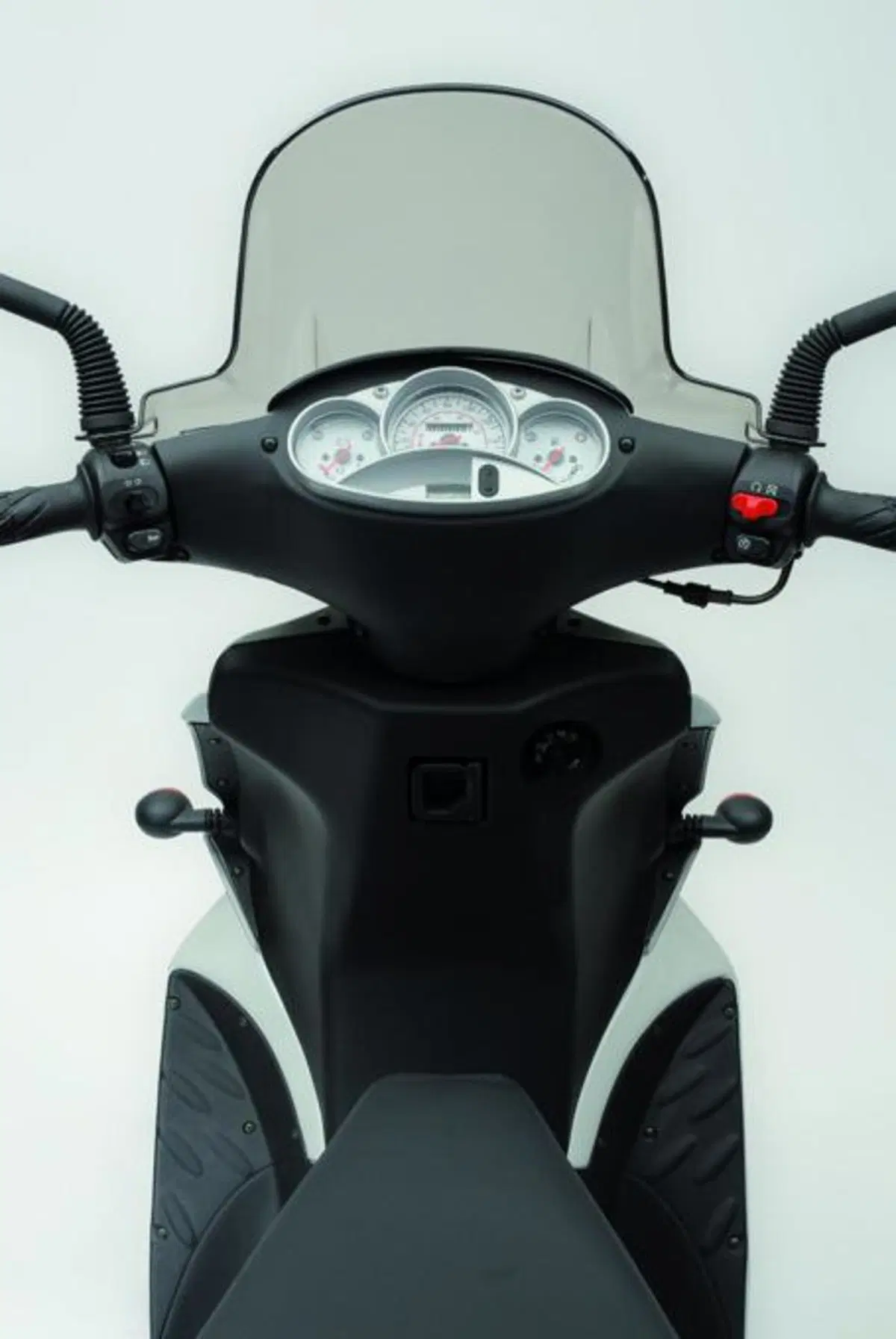 Nuovo Benelli Velvet 150 (4)