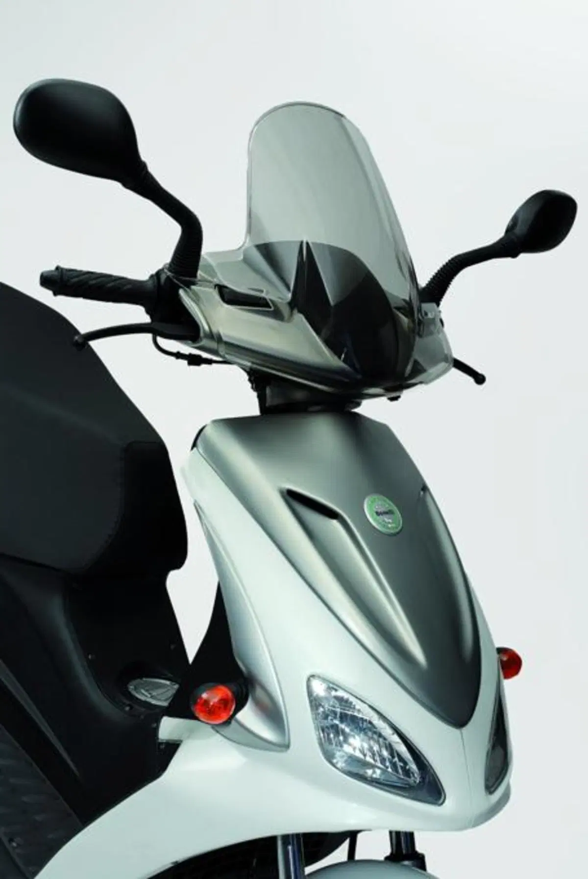 Nuovo Benelli Velvet 150 (7)