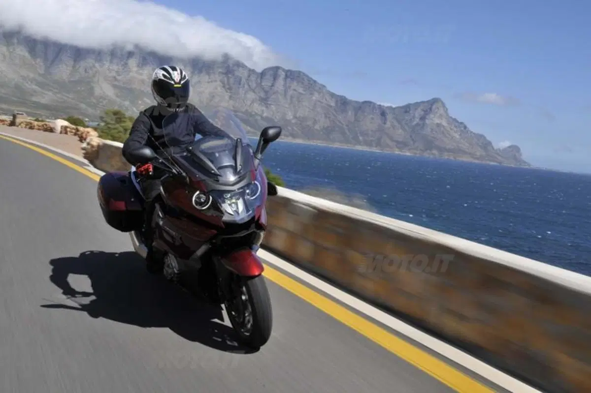 BMW K1600 GT e GTL   (12)