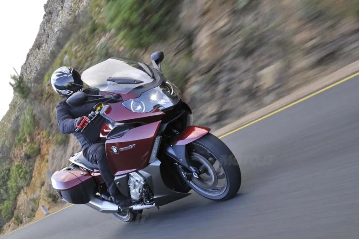 BMW K1600 GT e GTL   (24)