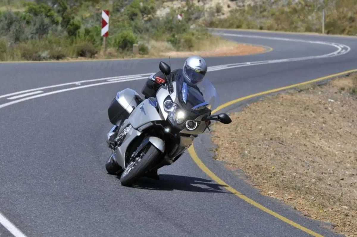 BMW K1600 GT e GTL   (35)