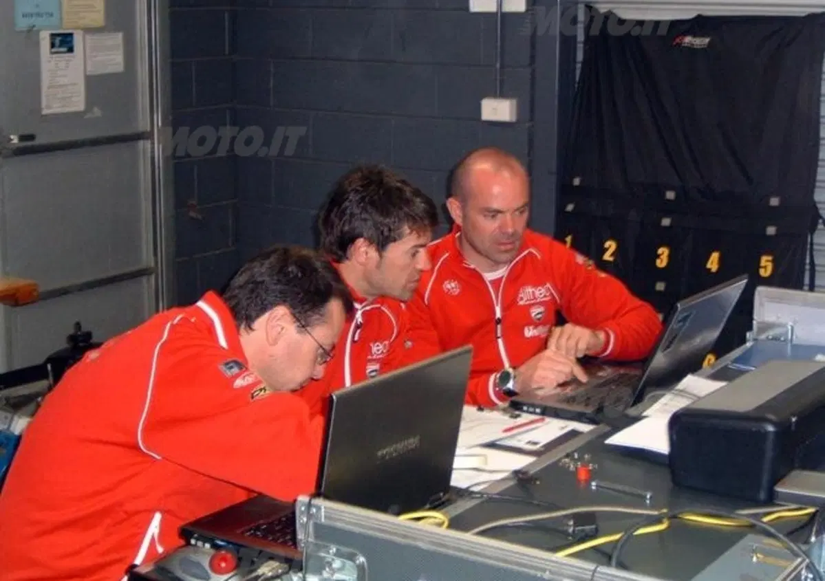SBK. Checa domina la prima giornata di test a Phillip Island