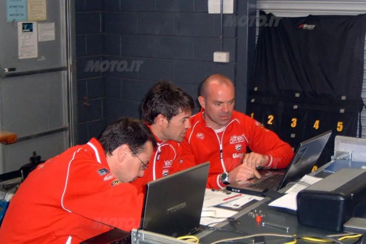 SBK. Checa domina la prima giornata di test a Phillip Island (3)