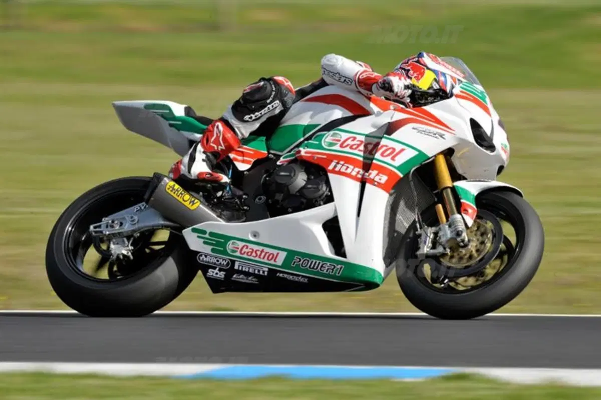 SBK. Checa domina la prima giornata di test a Phillip Island (8)